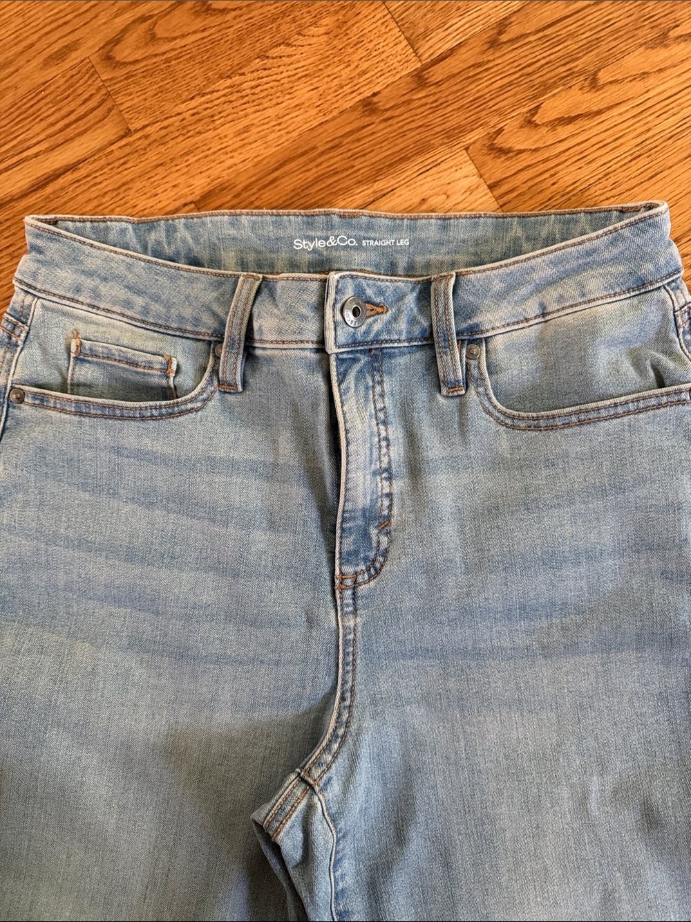 Style & Co. Light Blue Straight Leg Jeans 10S short, NWOT denim